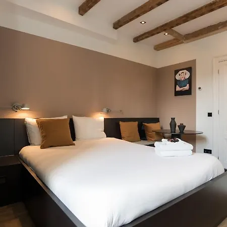 招待所 Centre Canal Belt