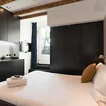 Centre Canal Belt Gasthuis Amsterdam