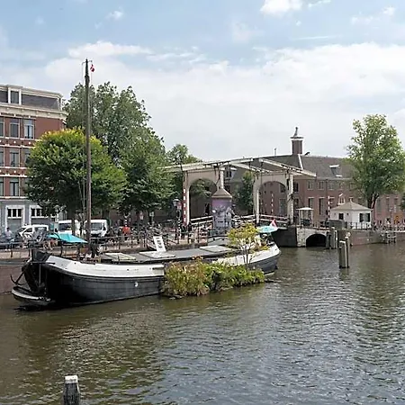 Centre Canal Belt Guest house Amsterdam