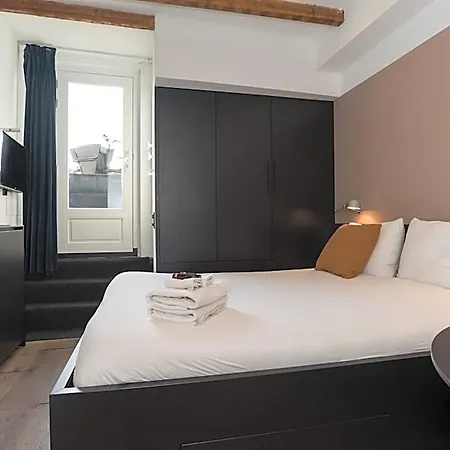 Centre Canal Belt Guest house 3*