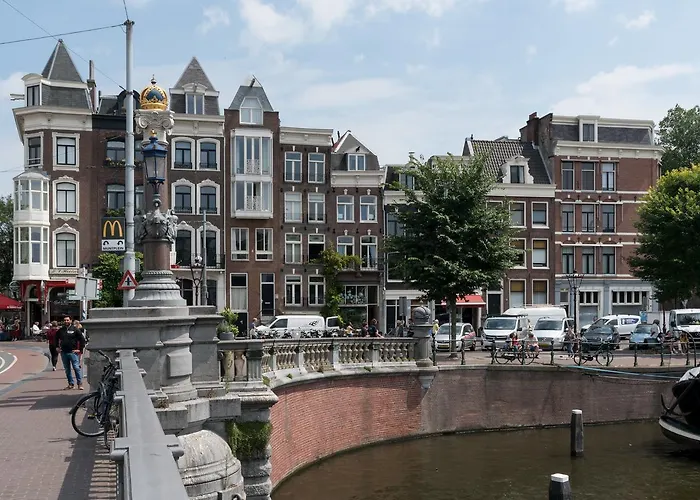 Centre Canal Belt 3*